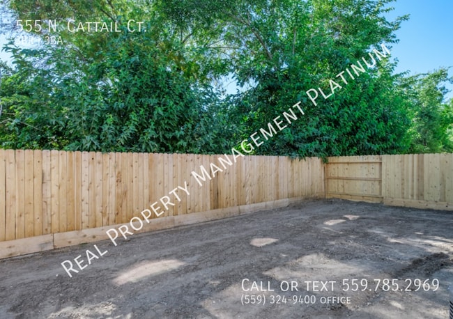 Building Photo - 667 N. Cattail Ct