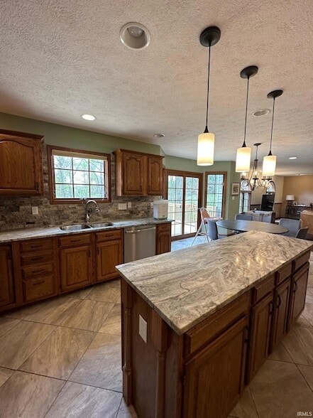 Building Photo - 3825 E Devonshire Ln