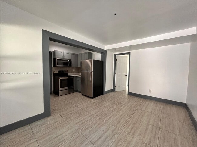 Building Photo - 1928 Wilson St