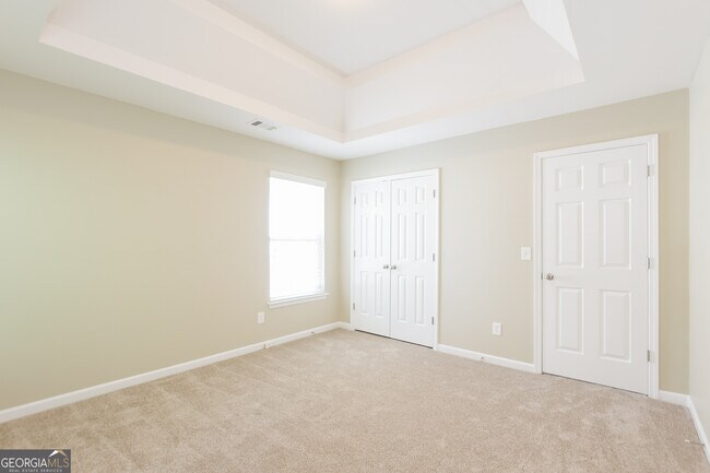 Building Photo - 6322 Shell Dr SW
