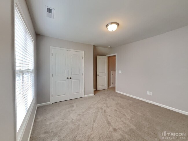 Building Photo - 162 Carissa Dr