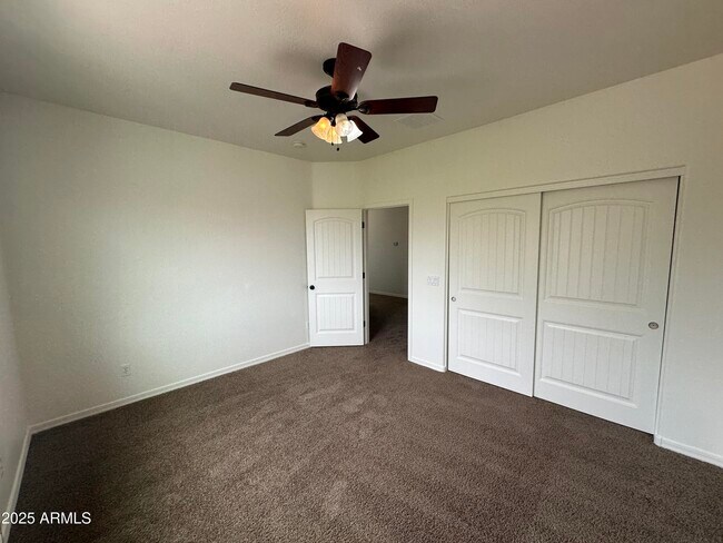 Building Photo - 7430 S 27th Way