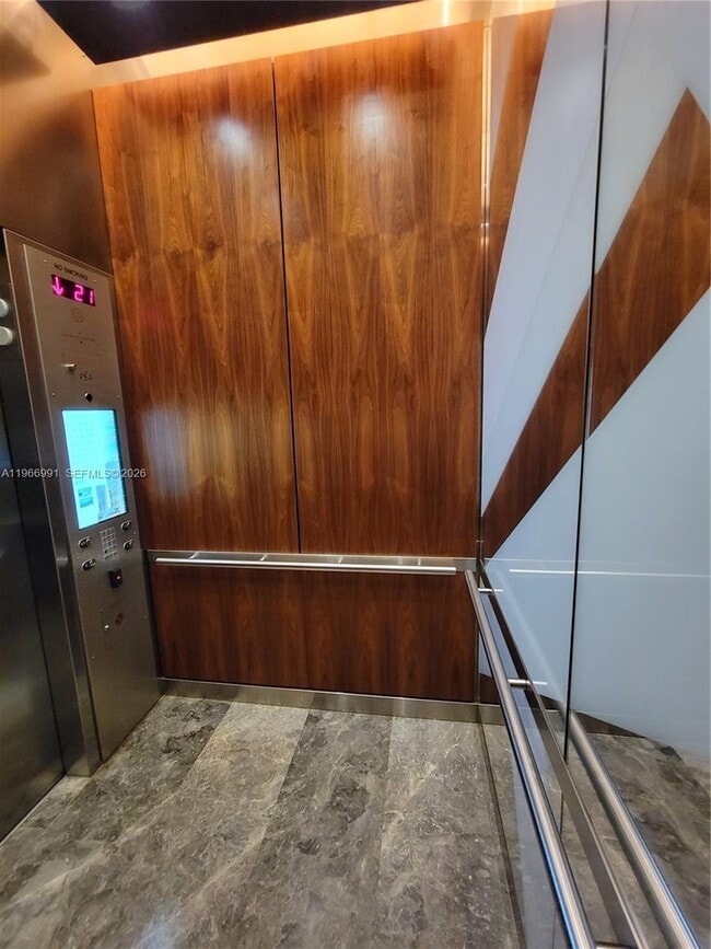 Building Photo - 45 SW 9th St