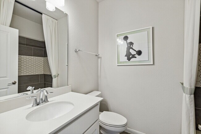 3rd full bathroom on 2nd floor - 2871 Cannon Dr