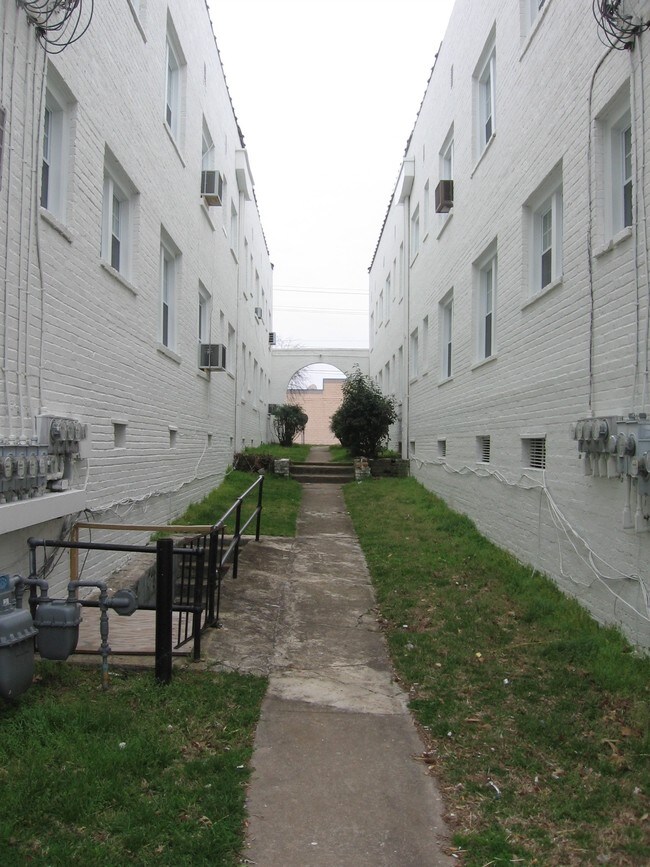 Building Photo - Sadaf Apartments