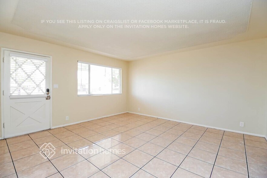 Building Photo - 461 N Kirchoff