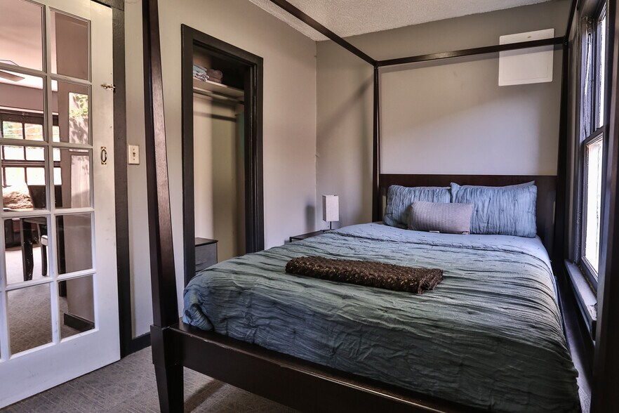 Building Photo - 1229 S Owasso Ave