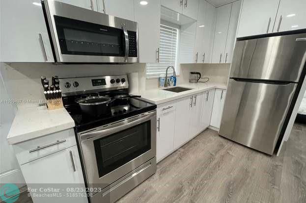 Building Photo - 5201 SW 28th Terrace