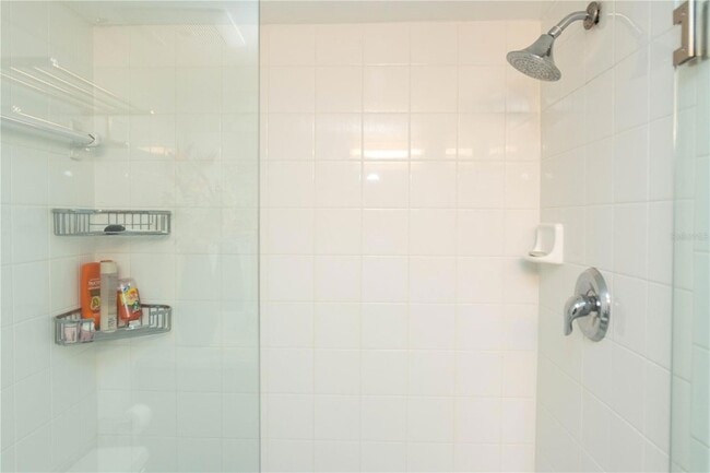 Building Photo - 105 Island Way