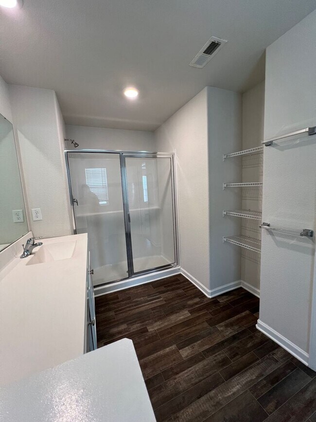 Building Photo - Charming 3 Bedroom Home Located In Zebulon NC!!!