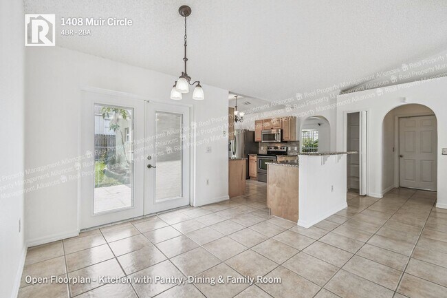 Building Photo - Charming 4-Bedroom Ranch with a Spacious L...