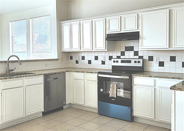 Building Photo - 3917 Rushden Ct