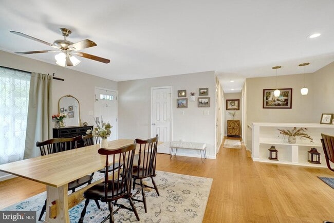 Building Photo - 6510 Carriage Dr