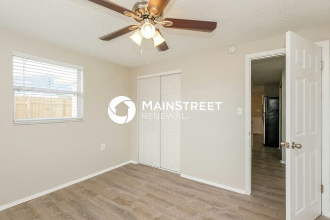Building Photo - 4 Bedroom Pet-Friendly Home in HOLIDAY, FL...