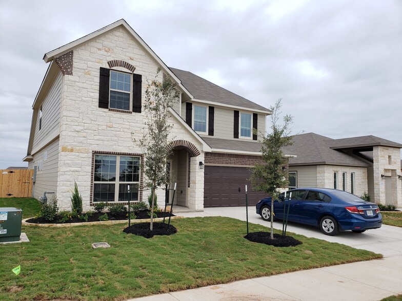 Building Photo - 6307 Southern Cross Dr