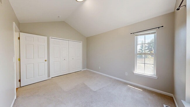 Building Photo - 3120 Promenade Cir