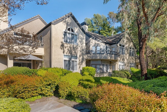 Building Photo - Carmel Summit