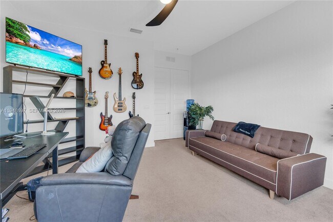 Building Photo - 10890 Shore St