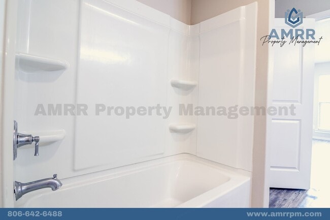 Building Photo - 2118 Langford Ave