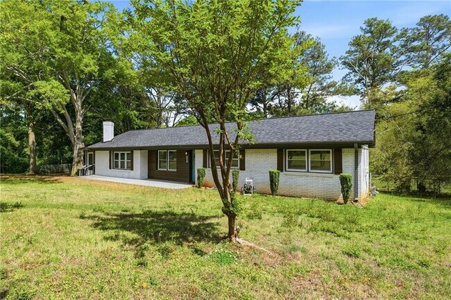 Building Photo - 4691 Roberta Cir