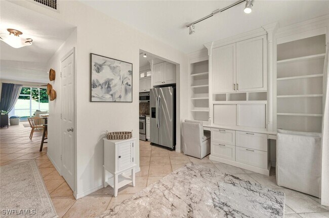 Building Photo - 871 Tanbark Dr