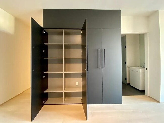 Building Photo - 241 10th St