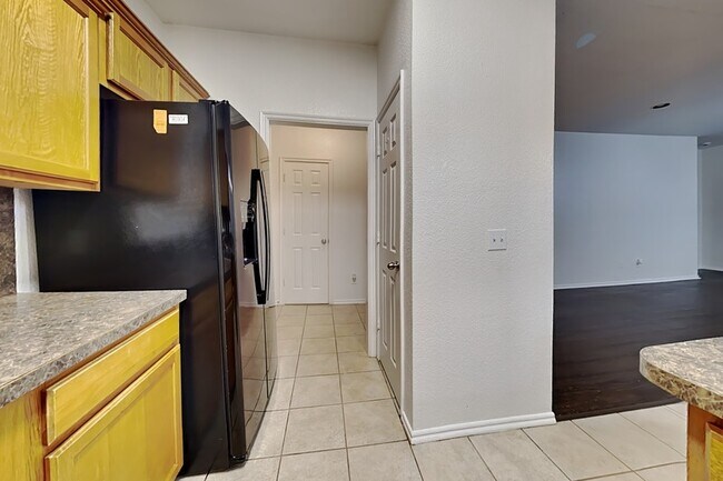 Building Photo - 7008 Eagles Landing