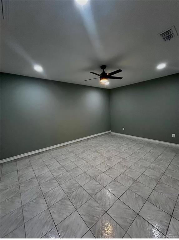 Building Photo - 317 Whitewing Dr