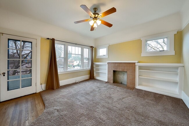 Building Photo - Charming Midtown 1-Bedroom Apartment with Private Balcony and Hardwood Floors!