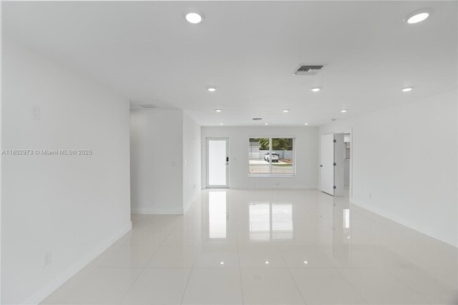 Building Photo - 10501 SW 53rd St