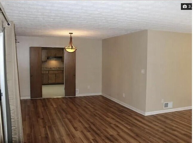 Building Photo - 3526 Clubland Dr