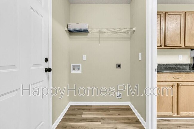 Building Photo - 1333 Pinyon Pine Dr