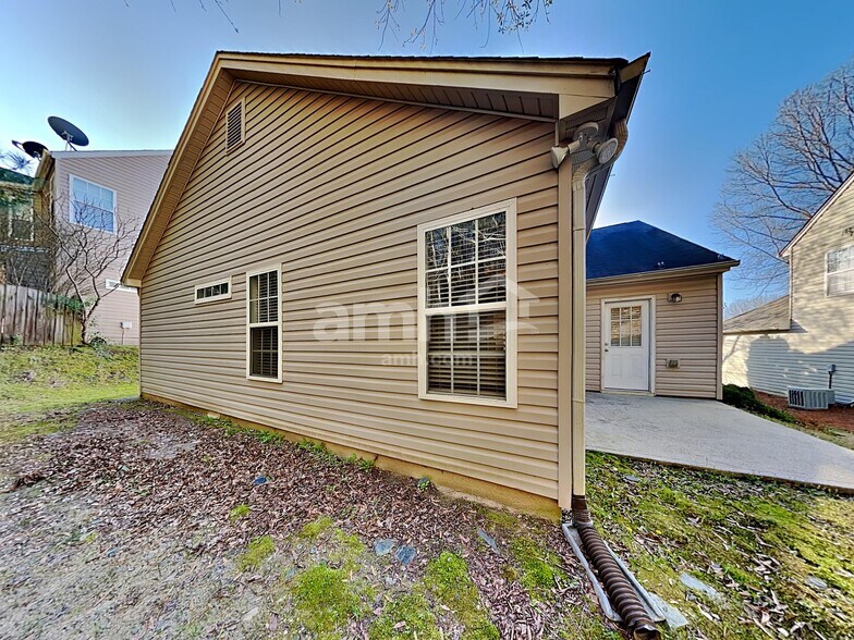 Building Photo - 406 Redwood Trail