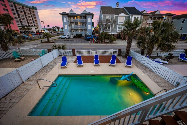 Building Photo - 111A S Yaupon Dr