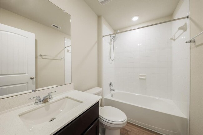 Building Photo - 521 Otto Ave