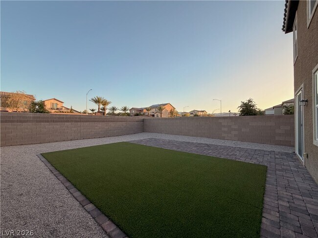 Building Photo - 8143 Desert Cassia Ave