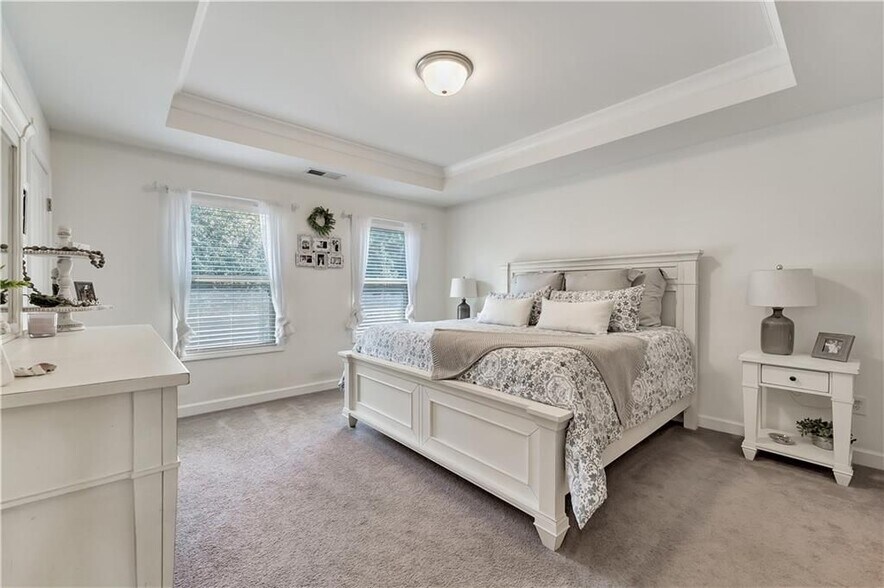 Building Photo - 7940 Willoughby Ct