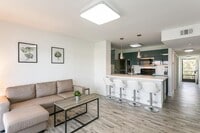 Building Photo - 275 Cypress Point Dr