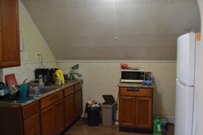 Building Photo - 32 Wamesit St