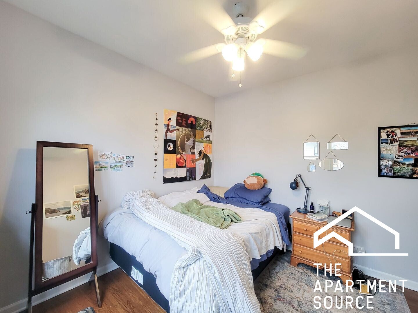 Building Photo - 3700 N Sheffield Ave