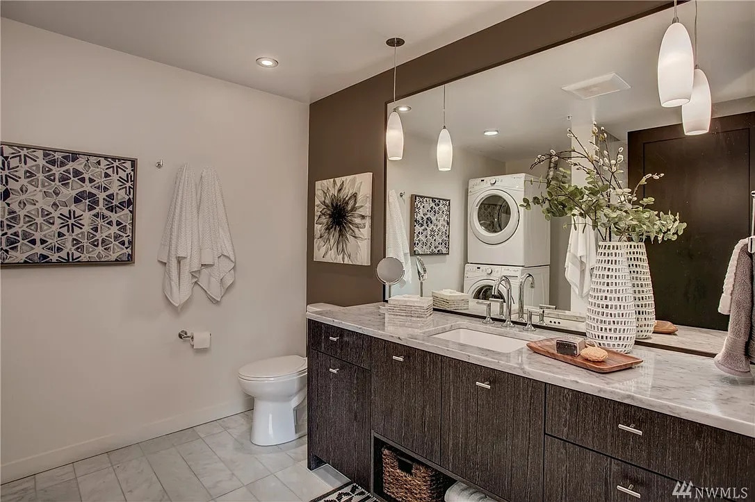 Bathroom - 1321 Seneca St