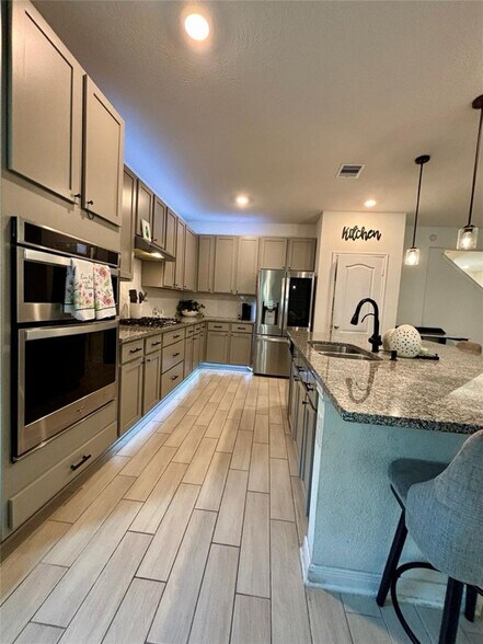 Building Photo - 734 Hardwood Grv Ct