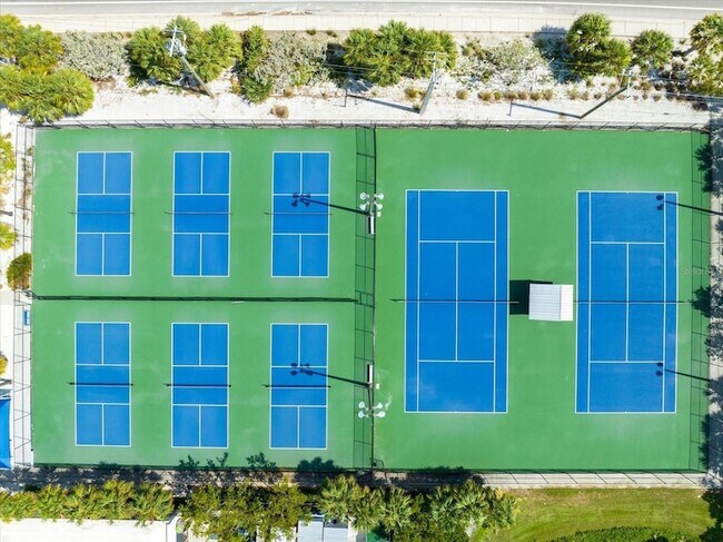 Building Photo - 6708 Sarasea Cir