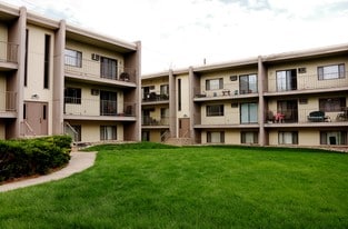 Building Photo - Civic Plaza Apartments