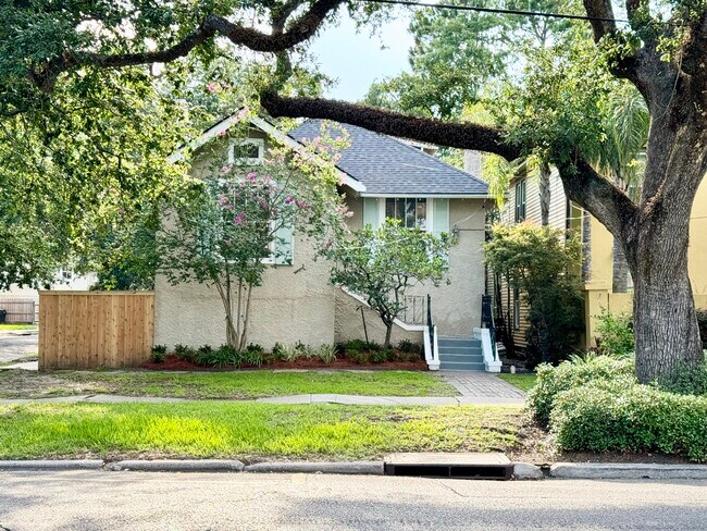 Building Photo - 2506 State St