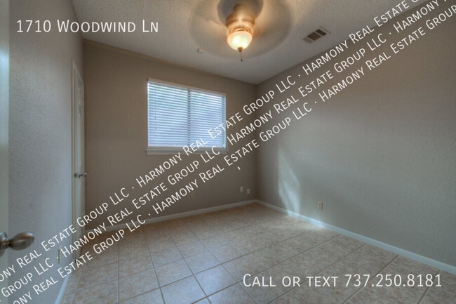 Building Photo - 1710 Woodwind Ln