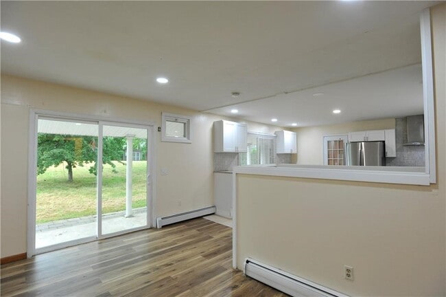 Building Photo - 15 Green Valley Dr