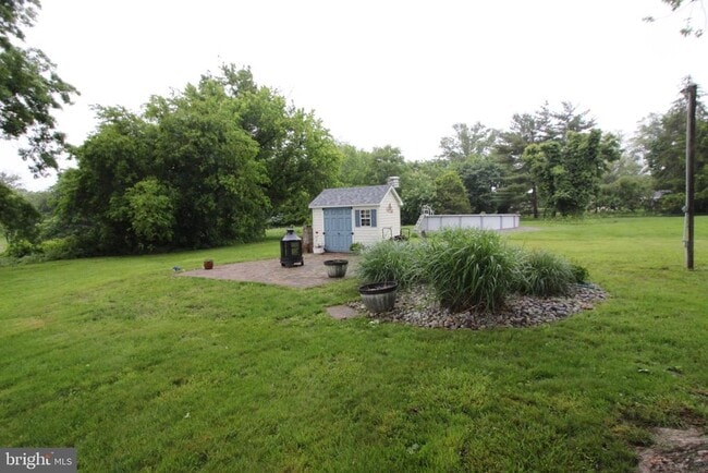 Building Photo - 336 Cowpath Rd