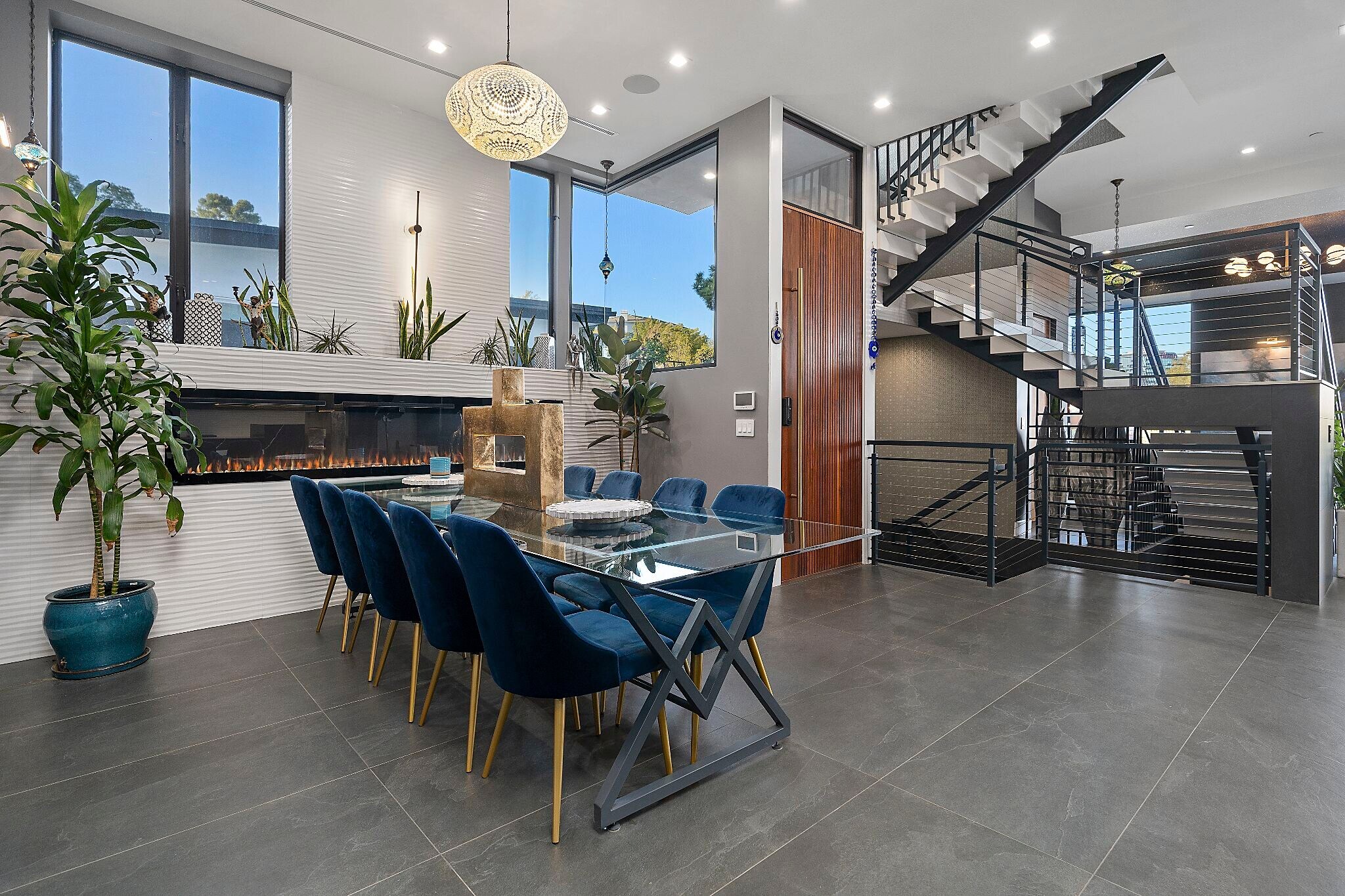 Building Photo - 3712 Broadlawn Dr