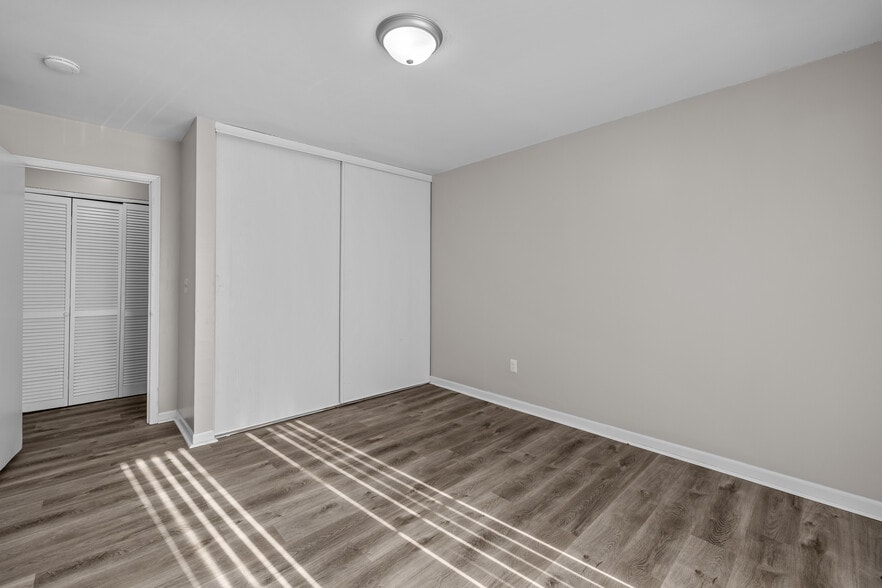 Building Photo - The Reserve at Spanish Lake